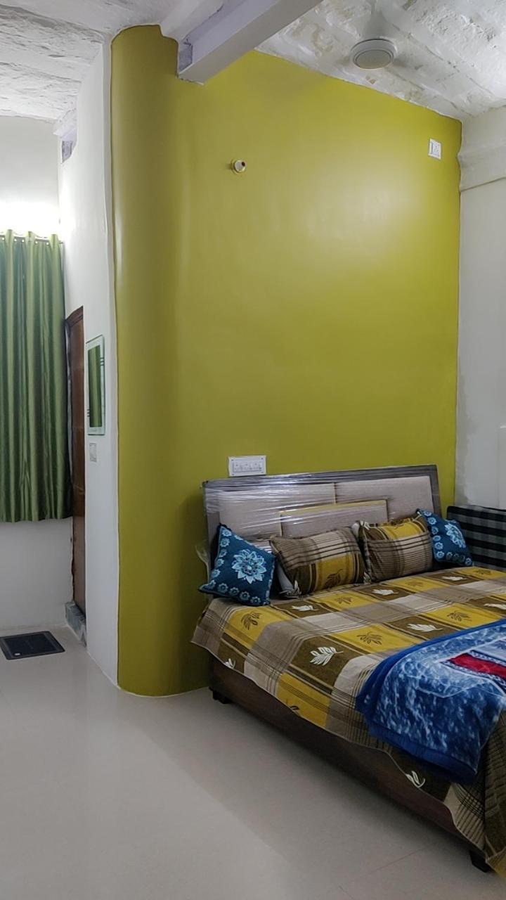 Ugs Guest House Jodhpur  Room photo